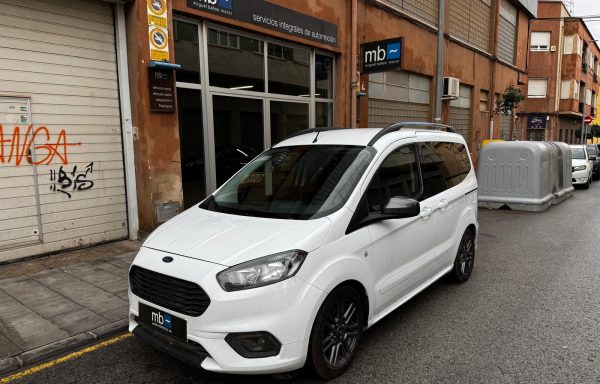FORD Tourneo Courier 1.5 TDCi Sport